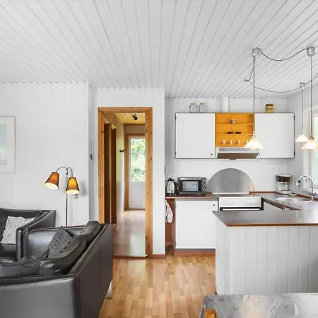 M417-vaeggerlose-skovlystvej-80 Holiday home *
